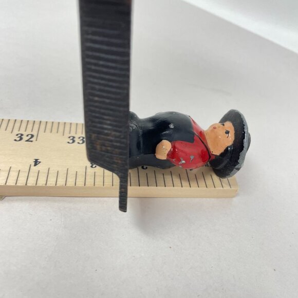 Dalecraft Amish Boy Man Cast Iron Tray Reading PA Vintage Marked Folk Art - Picture 15 of 16